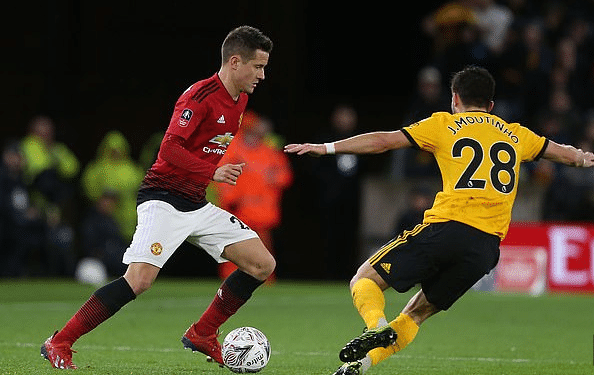 她已经在温 她已经在温