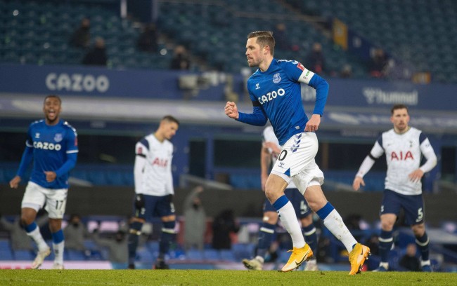 人作战也能 人作战也能